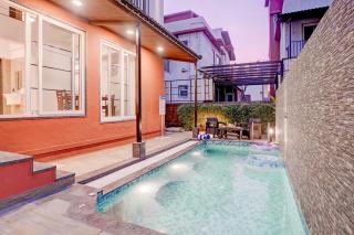 ELIVAAS Irene Jade 3 BHK with Pvt Pool & Balconies - 9