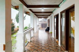 Villa Kampus Near Taman Safari Cisarua Puncak RedPartner - Bogor - 3