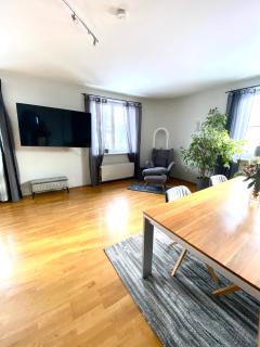 Big Apartment With Balcony - 9