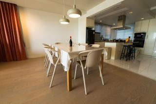 Beachfront 3BR with sunset view & Rooftop pool - 4