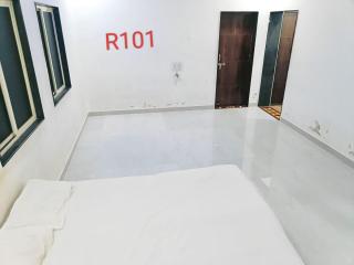 Swami Krupa Guest House Akkalkot - Akalkot - 9