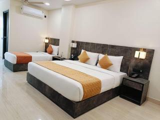 ShriGo Hotel Banaras - 1