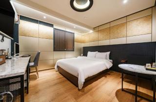 Ssum Hotel Suwon - Suwon - 1