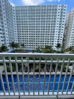 Shore Residences - Minimalist Unit with Pool View - 0