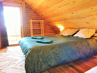 Magnifique chalets en rondins avec SPA et Tipis en plaine Nature Environnement ressourçant au calme vue imprenable Lascaux SPA non disponible juillet et aout - 4