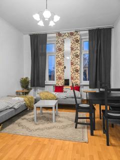 Near Taborstrasse 2Bedrooms for 4 - 8