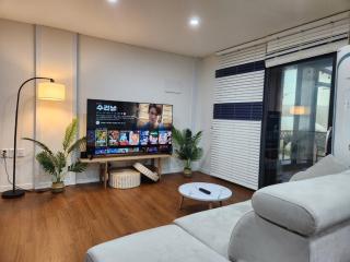 Paju Heyri Hills Modern House - Paju - 6