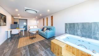 Gangneung Pier 86 Spa Pension - Gangneung - 9