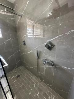 806 Ocean View Luxury Free Wi-Fi Aircon Parking - Durban - 9