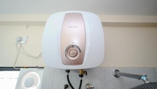 Furnished 2 BHK near Kharadi with High speed Wi-Fi - Pune - 2