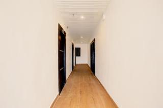 Super Townhouse Balua Road Pahadiya - Varanasi - 5
