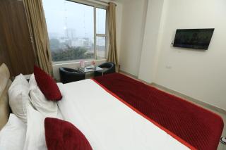 24 Hotel & Resort - Agra - 0