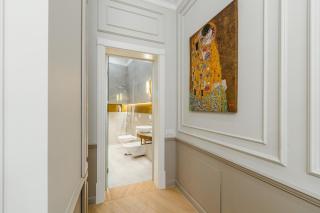 Charming Classic Apartment in City Center - Cluj-Napoca - 4