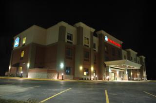 Best Western Plus Olathe Hotel - Olathe - 9