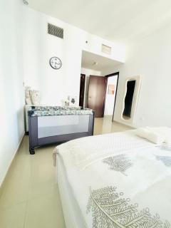 Luxury One Bedroom Apartment with Fountain View opposite Dubai Mall - Dubai - 1