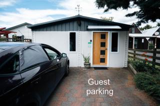 Spacious sleep-out - Ohakune - 4