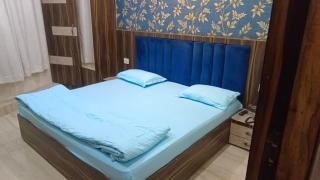 Hotel SR Siddhivinayak Mathura - Mathura - 0