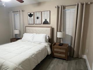 Magical Getaway Near Disney 4BD-2BTH Home - 9