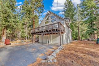 Cozy Kings Beach Vacation Rental with Deck - 0