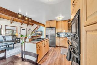 Cozy Kings Beach Vacation Rental with Deck - 3