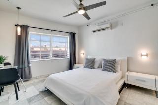 Best Beach Location - Wi-Fi, TV & Amenities - 3