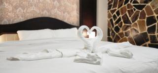 Arya Suites Patong Beach - Patong - 1