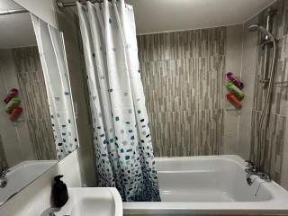 Stardust Getaway Tiny-Home E32AK40 - 3