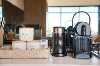 Contemporary 3BR Paradise on Franklin Street - 5