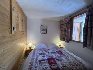Duplex cosy 4/6 pers, proche télésiège et commerce, pkg couvert, casier à ski – Méribel - FR-1-180-554 - Les Allues - 4