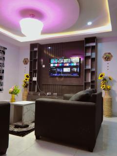 Sam Wealth LLC Residence - 9