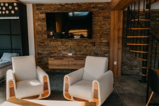 Luxusní Apartmány Domovjanka - LYSÁ HORA, SMRK, KMÍNEK, SLAVÍČ - Bílá - 9