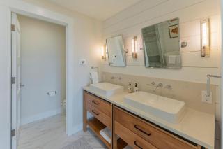 Academy Place | Glacier Lily Penthouse - 1