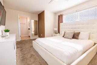 Cozy 5 Bed Home with Private Pool Champions Gate - 3