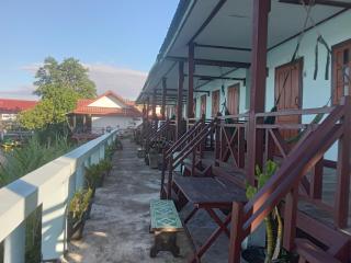 Sunset bar bungalows - 6