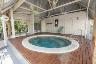 Steamer - Waterfront Retreat - 5