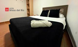 Hotel Brisas del Río Tuluá - 0