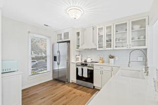 3421 Carolina Place - 1