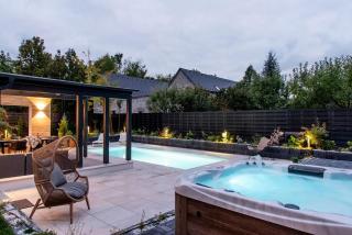 Villa Estelle - pool, jacuzzi, sauna - Balaton - Balatonkenese - 1