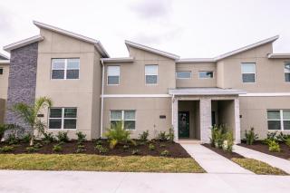 2604 - Luxury 4-BR Villa with Private Pool Retreat - Kissimmee - 9