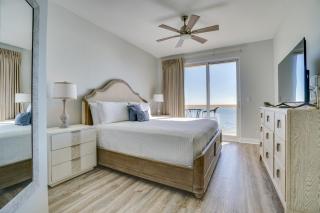 1104 West 3 Bedrooms including 2 King Bedrooms and Custom Room - 1
