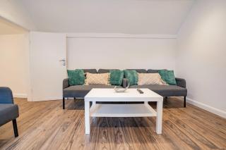 Uxbridge Retreat 2 bed flat - 0