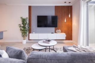 2901 SS Discover Opulence 4-Bedroom Villa with Pool, and Magical Themed Rooms! - 2