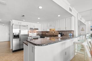 Cherry Grove Luxury w Pools Hot Tub Gym Grill - Myrtle Beach - 2