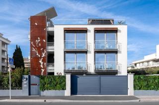 Private Front Beach Villa with garden and garage - Antibes - 9