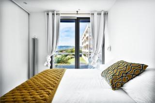 Private Front Beach Villa with garden and garage - Antibes - 3