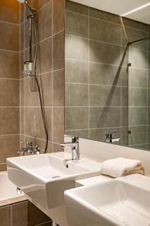 Luxury 2BR Prime Location & Burj Views - 1