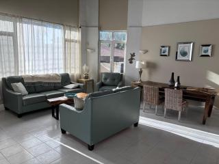 BidaBreezes Villa Great Location - Palm-Eagle Beach - 5