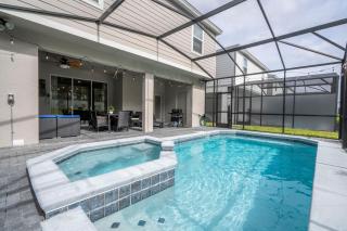 4462 KR - Spacious Resort Getaway - Davenport - 0