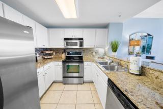 2206E Calypso Direct Gulffront Brand new remodel - Panama City Beach - 2