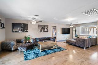 Modern Retreat Close To LV Strip - 9